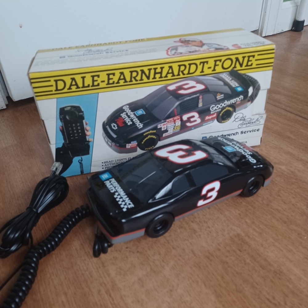 Dale-Earnhart telephone vintage New in the box Nascar